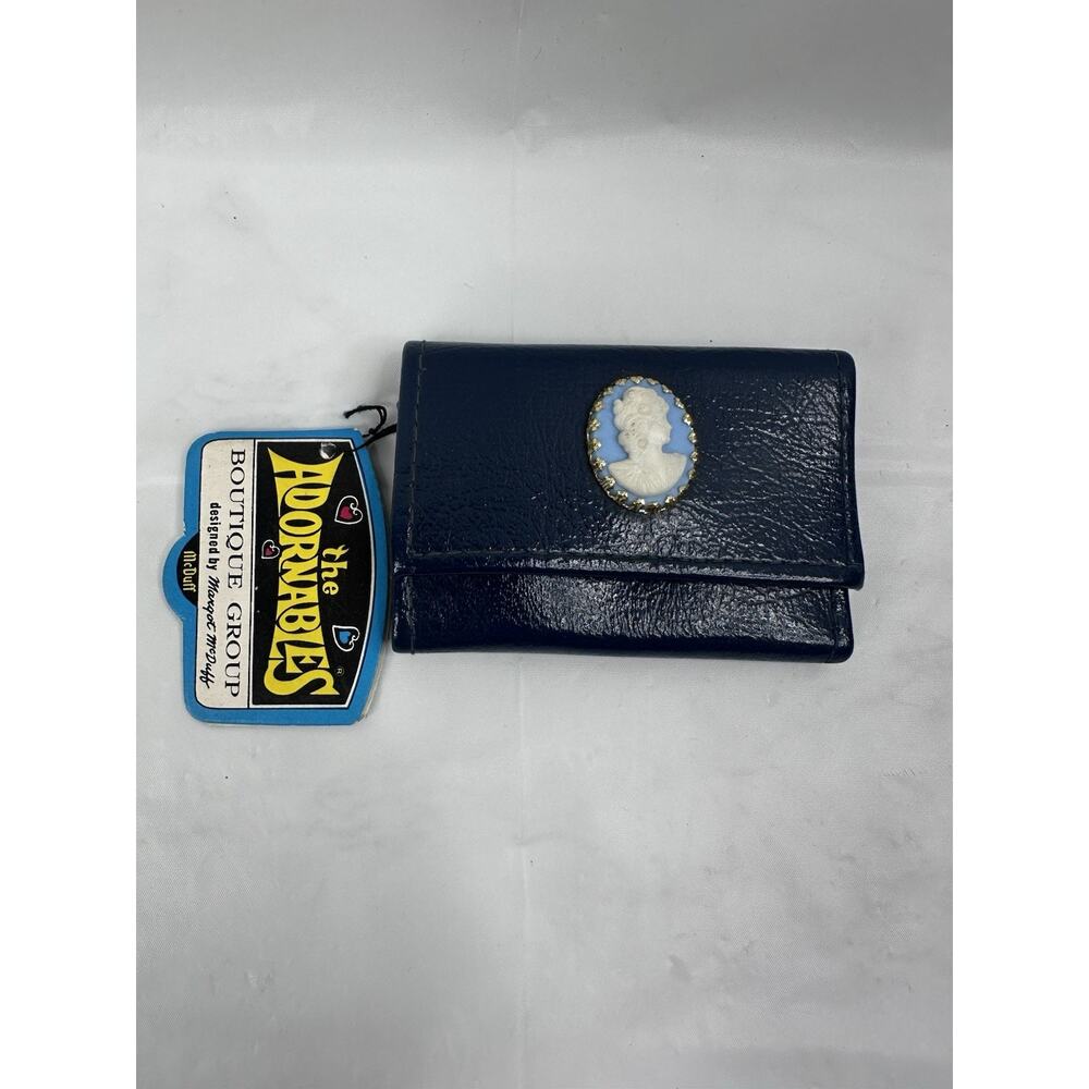 Vintage Sirco Hong Kong Pink Cameo Black Patent Leather Keyholder Wallet Pouch